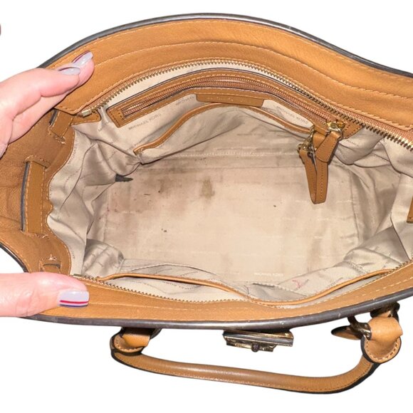 Michael Kors Hamilton Brown Leather Double Strap Shoulder Bag Gold‎ Hardware - Picture 6 of 9